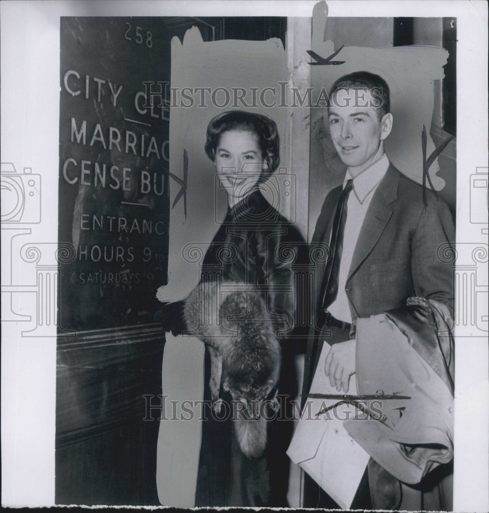 1954 Author Marion Hargrove Jr Weds Frances Roosevelt - Historic Images