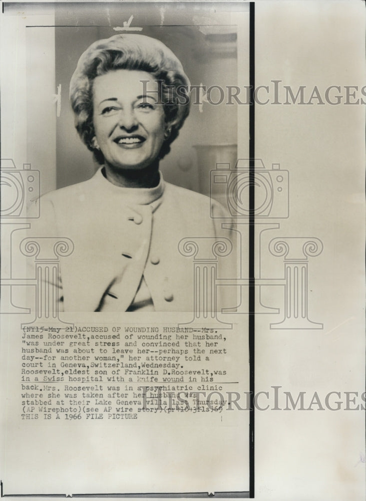 1969 Mrs James Roosevelt Daughter in Law of President - Historic Images