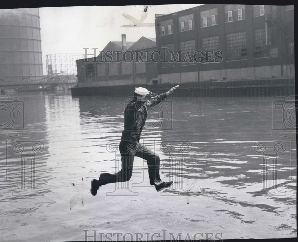 Press Photo wililam T. Schaefer SSS ranger Red Cross Water Safety - Historic Images