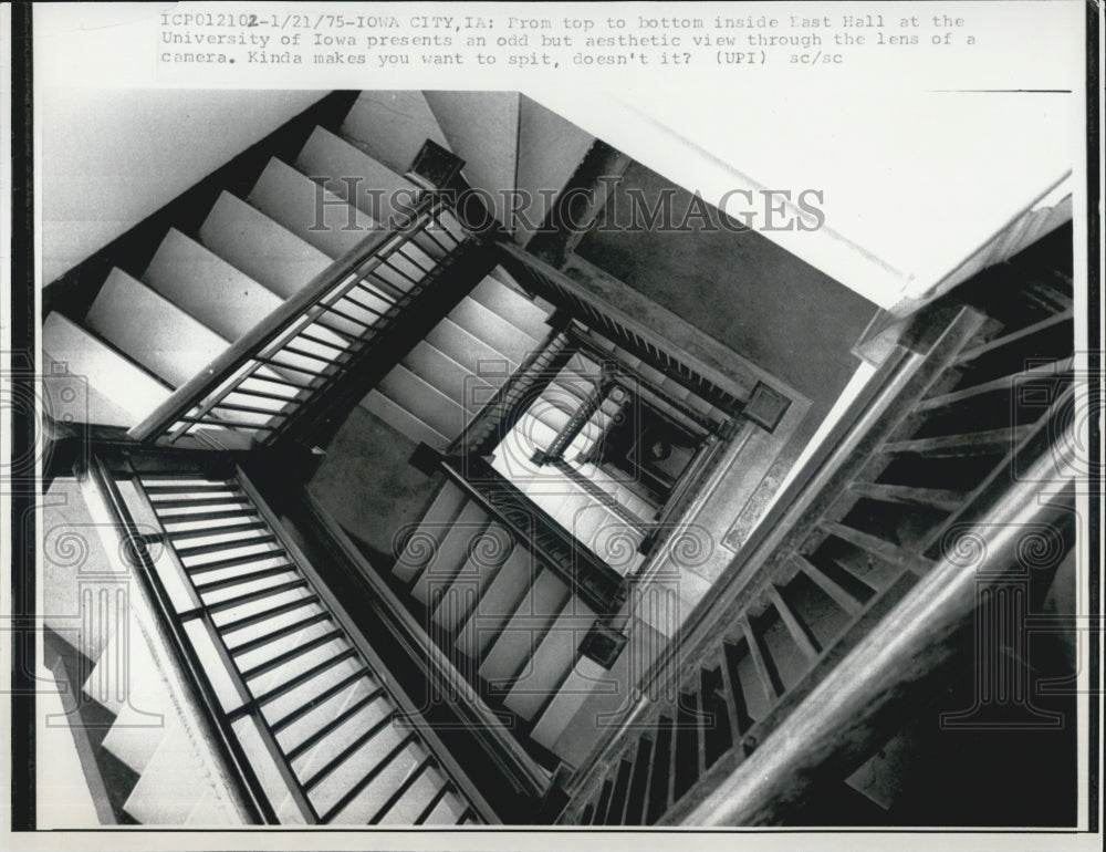 1975 Last hall University of Iowa Steps - Historic Images