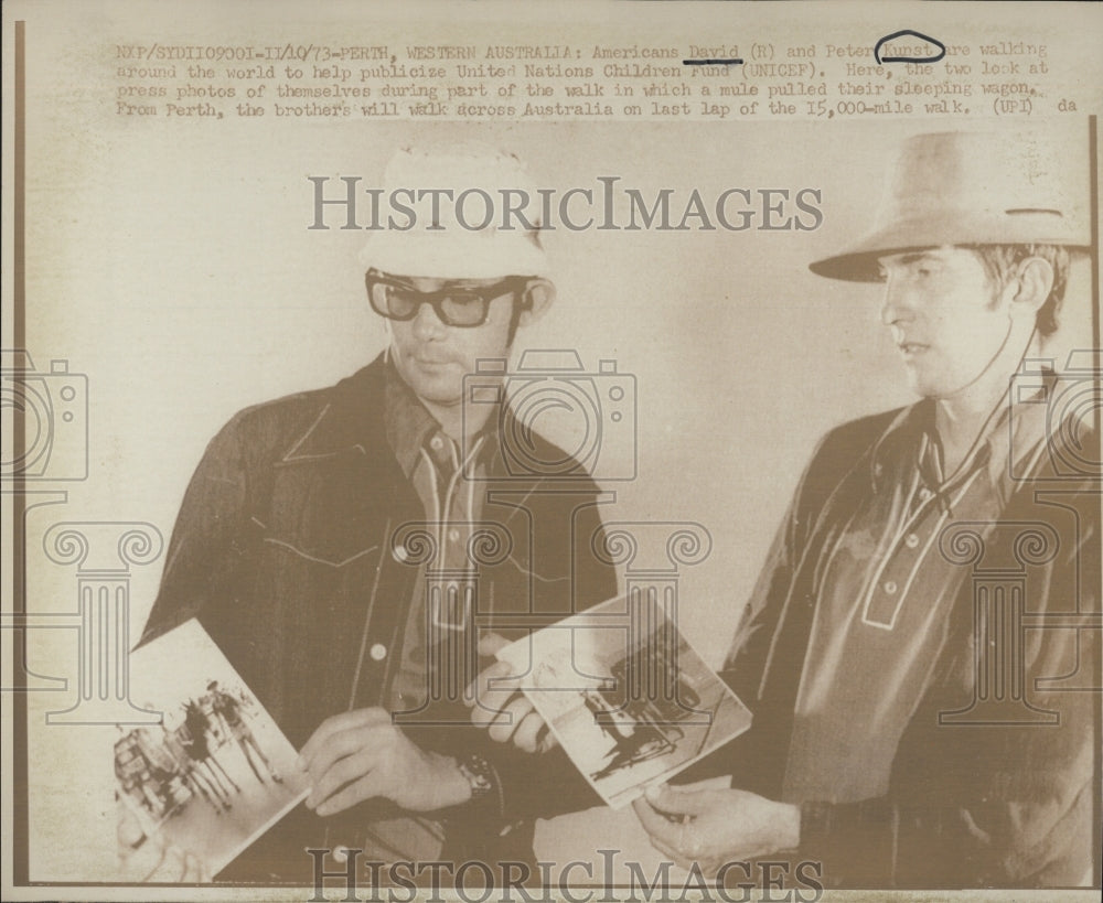 1973 Press Photo David and Peter Kinat walk around the world UNICEF - RSG56099 - Historic Images