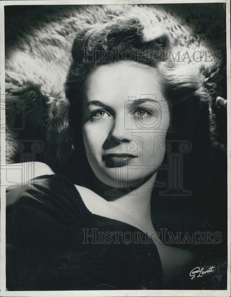 1948 Press Photo Mrs. Robert F. Wyman/Corrine Hallen Wyman/Detroit - RSG56267 - Historic Images