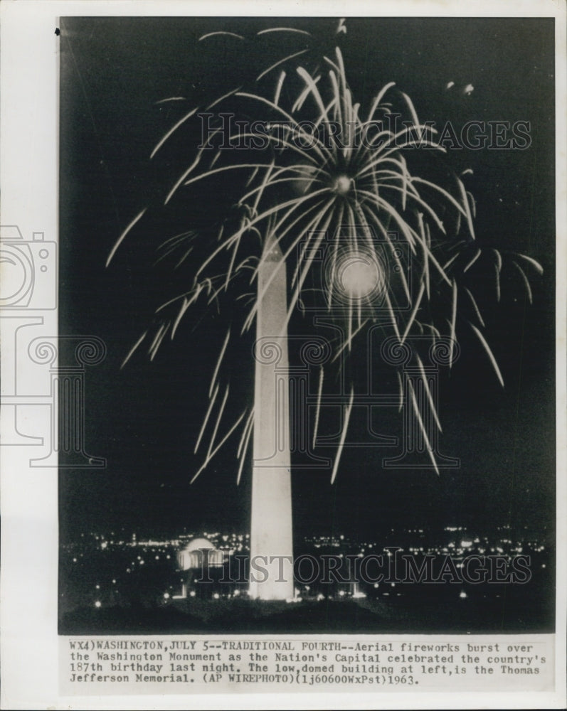 1963 Aerial Fireworks Show Washington Monument Fourth 4th July - Historic Images