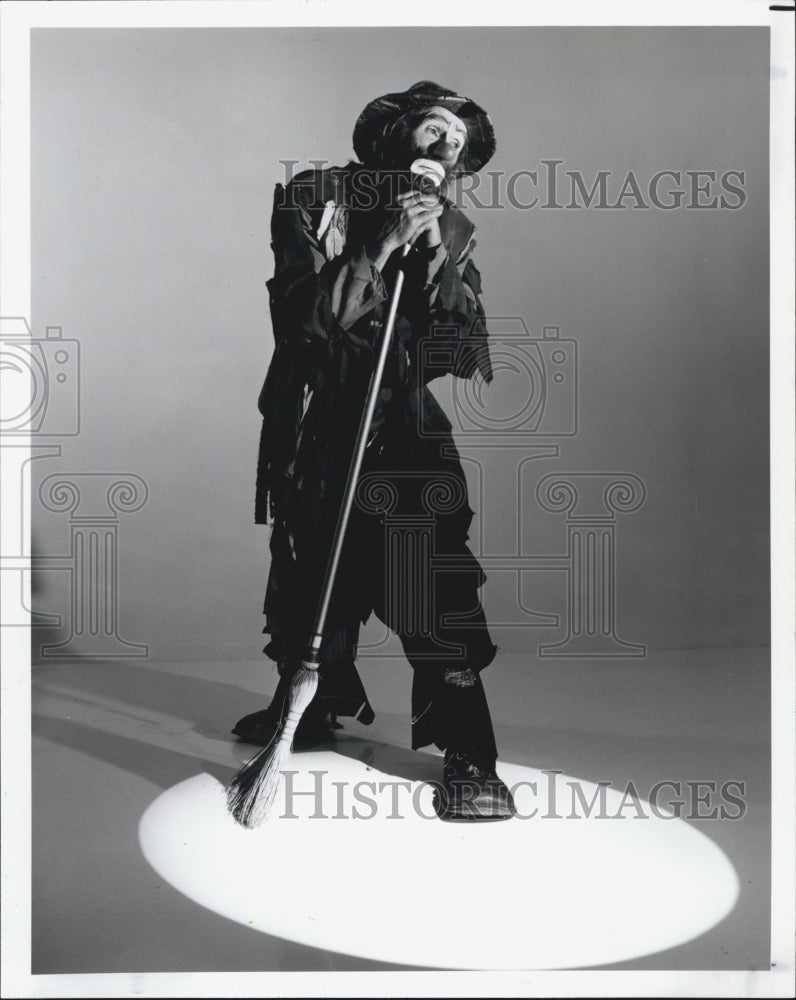 1993 Press Photo Clown - Historic Images