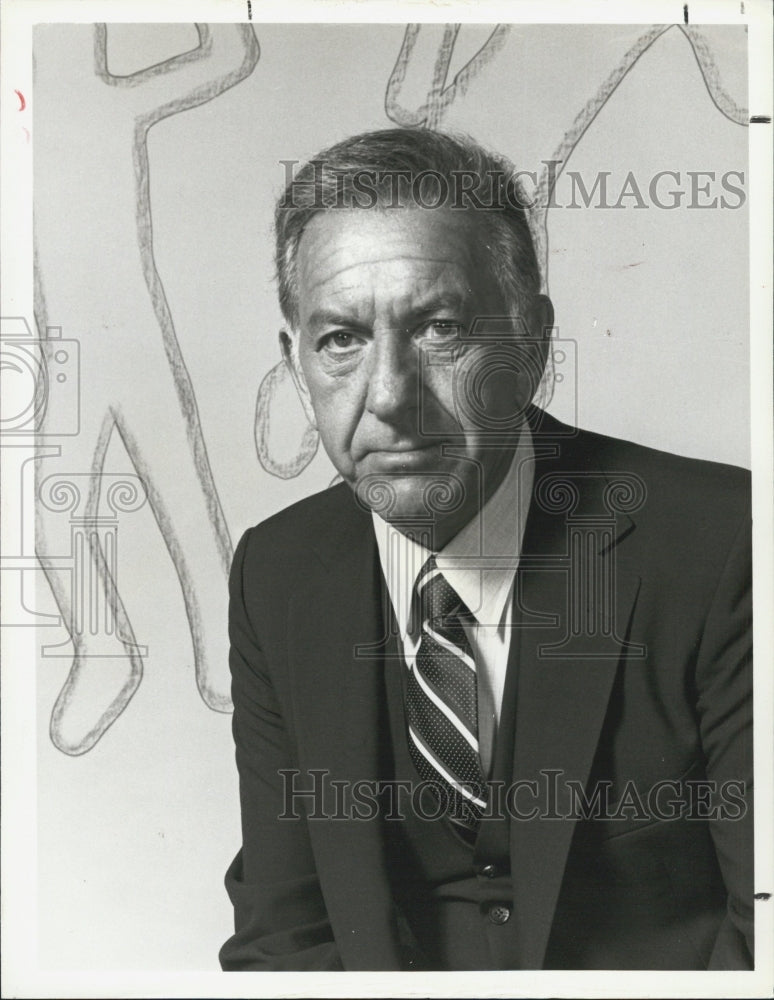 1982 Press Photo of Jack Klugman, star of TV series &quot;Quincy&quot; - Historic Images