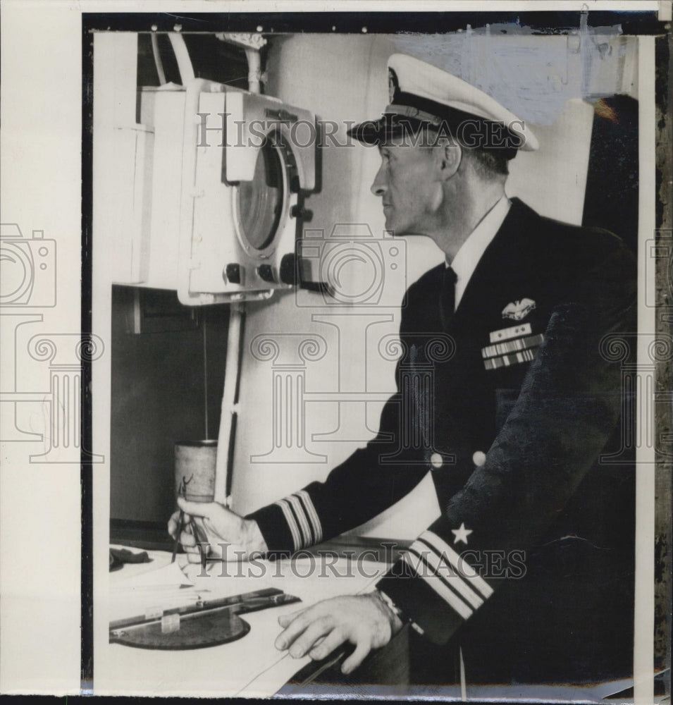 1952 Press Photo Captain James F. Knowlton - RSG56647 - Historic Images