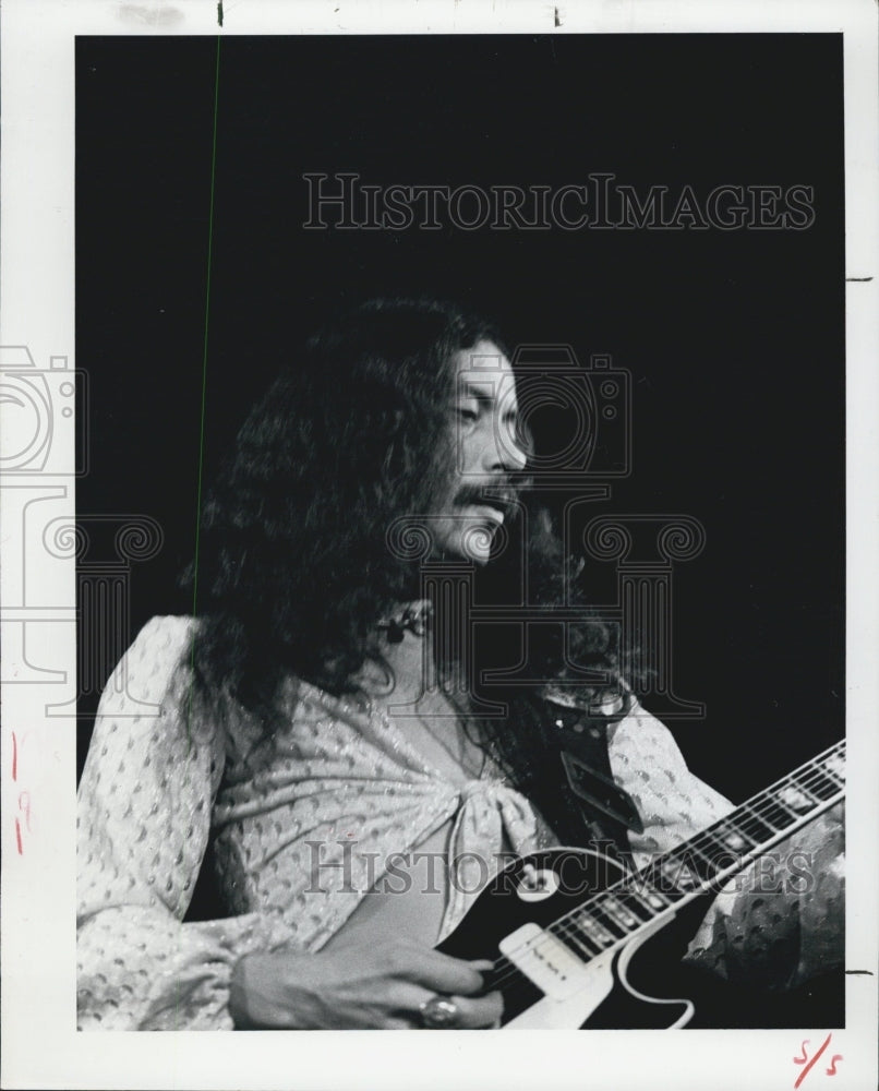 1977 Press Photo Bruce Knox guitar - Historic Images