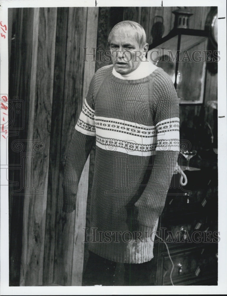 1982 Press Photo Ted Knight in "Too Close for Comfort" - Historic Images