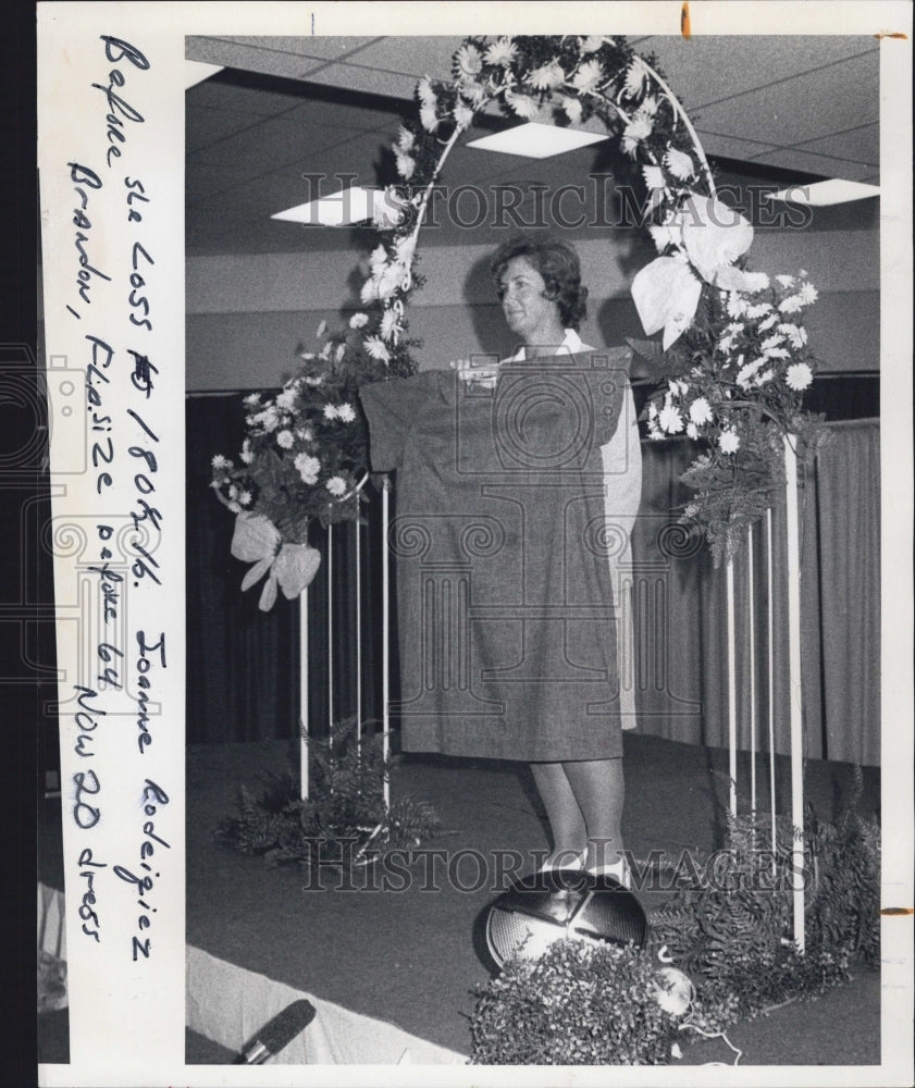 1975 TOPS Meeting (Take Off Pounds Sensibly) - Historic Images