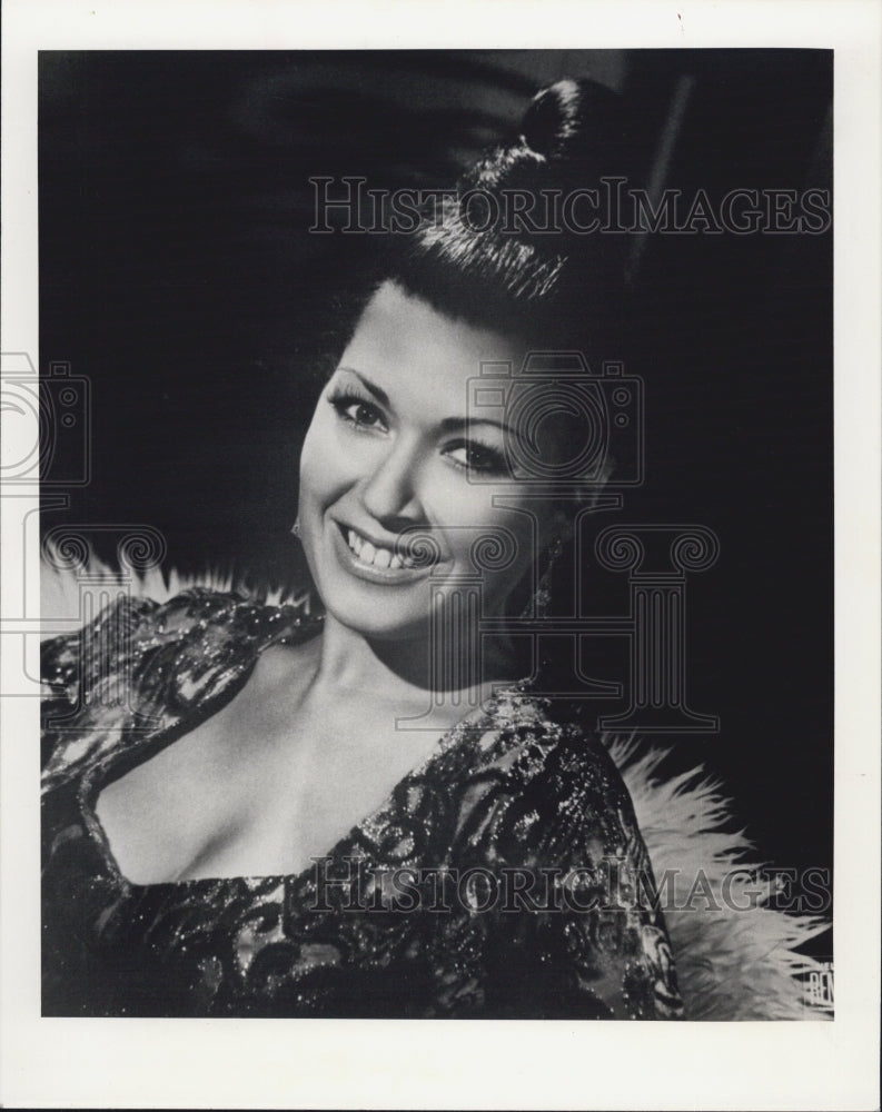 1976 Shirley Harmer &quot;Hallelujah Holidays&quot; - Historic Images