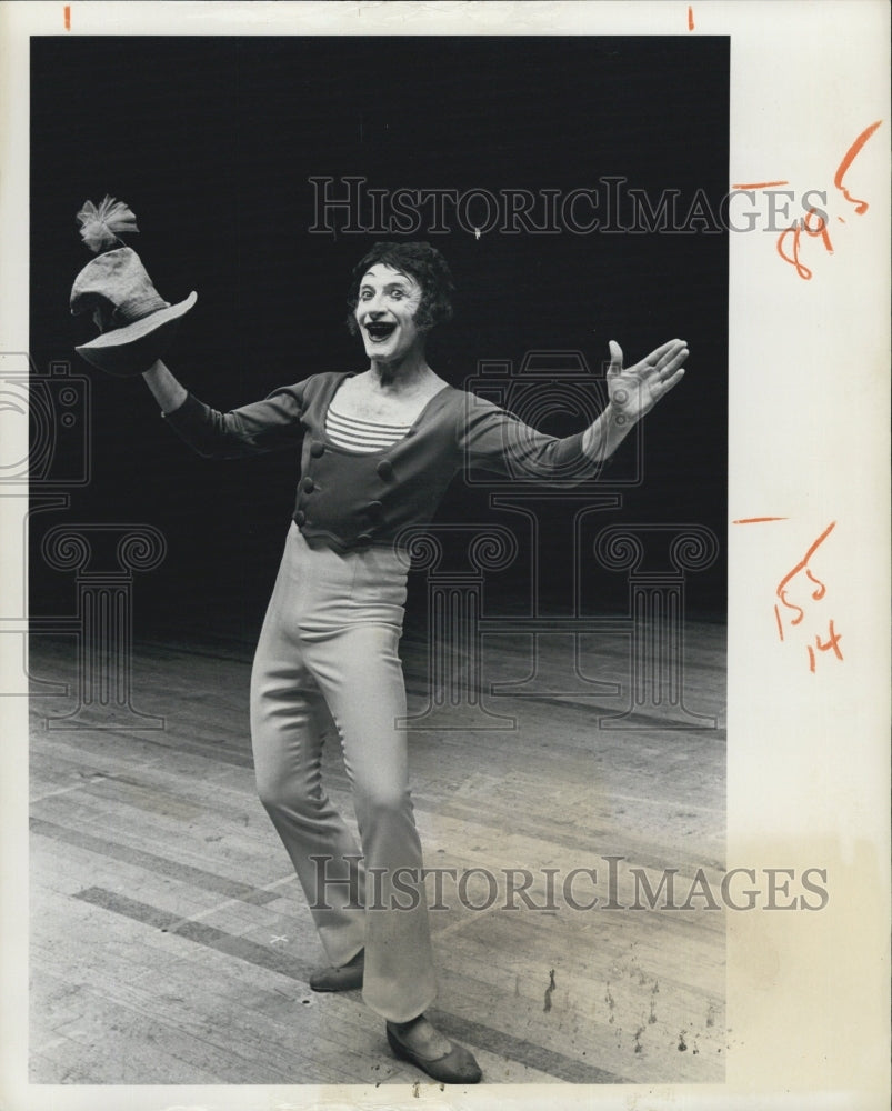 1976 Marcel Marceau Pantomimist - Historic Images