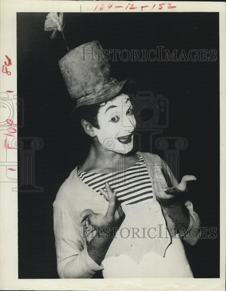 1966 Marcel Marceau Pantomimist - Historic Images