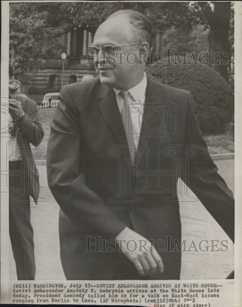 1962 Press Photo Soviet Ambassador Anatoly F. Dobrynin Visits United States - Historic Images