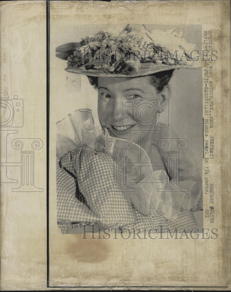 1975 Minnie Pearl Entertainer - Historic Images