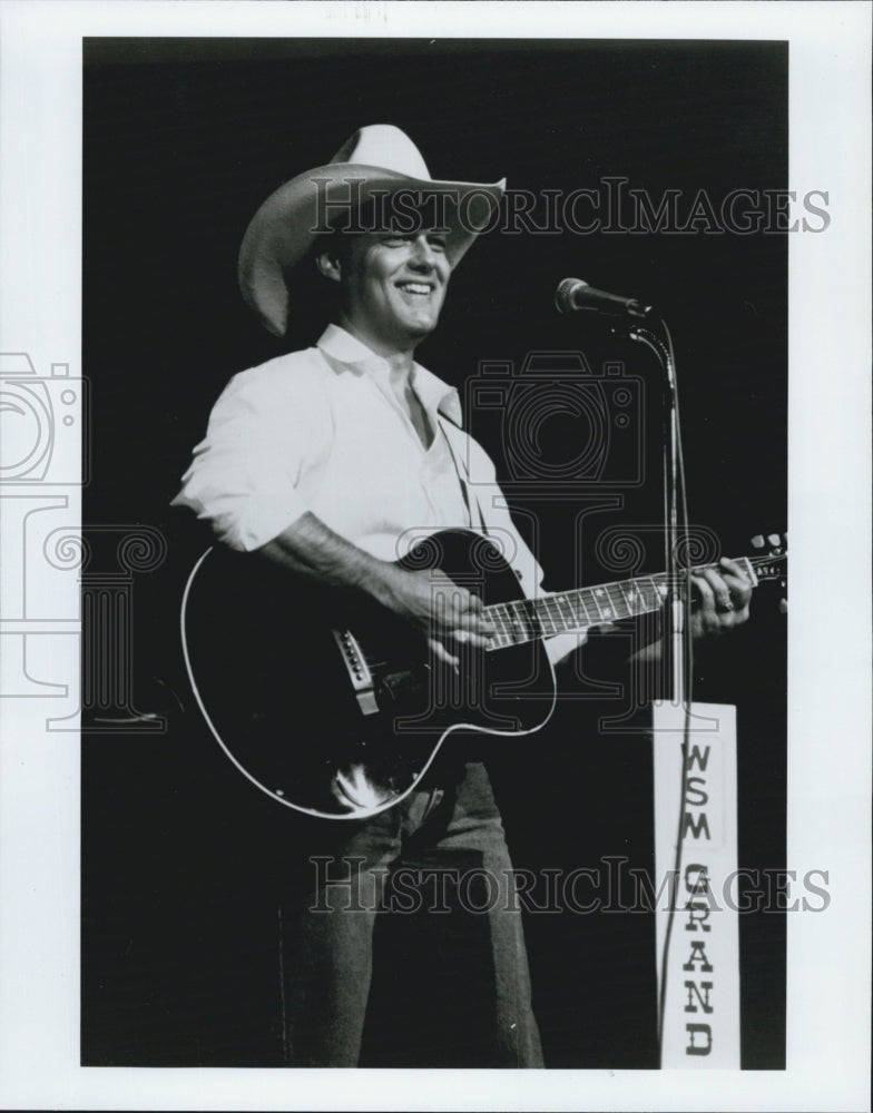 Press Photo Ricky Van Shelton Country Music Singer Performs At Grand Ole Opry - Historic Images