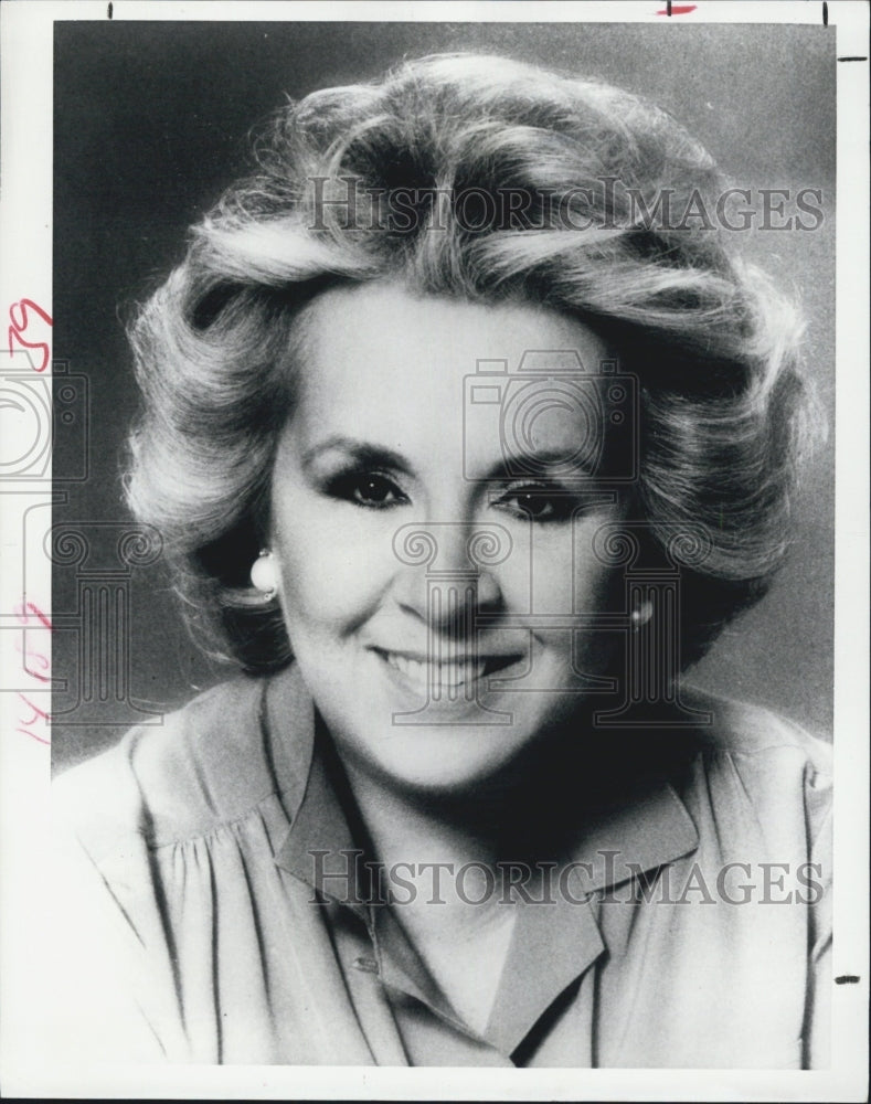 1985 Press Photo Doris Roberts star in "Remington Steele" - Historic Images