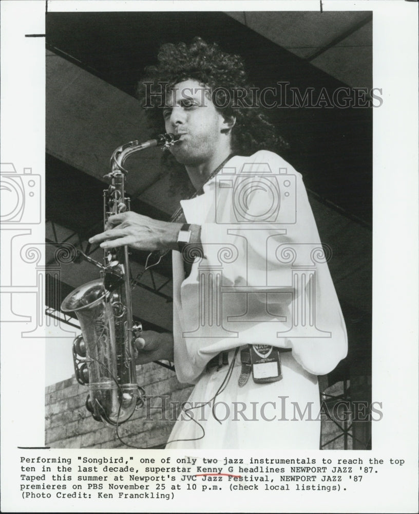 1988 Press Photo Musician Kenny G Performs Songbird At Newport JVC Jazz Festival - Historic Images