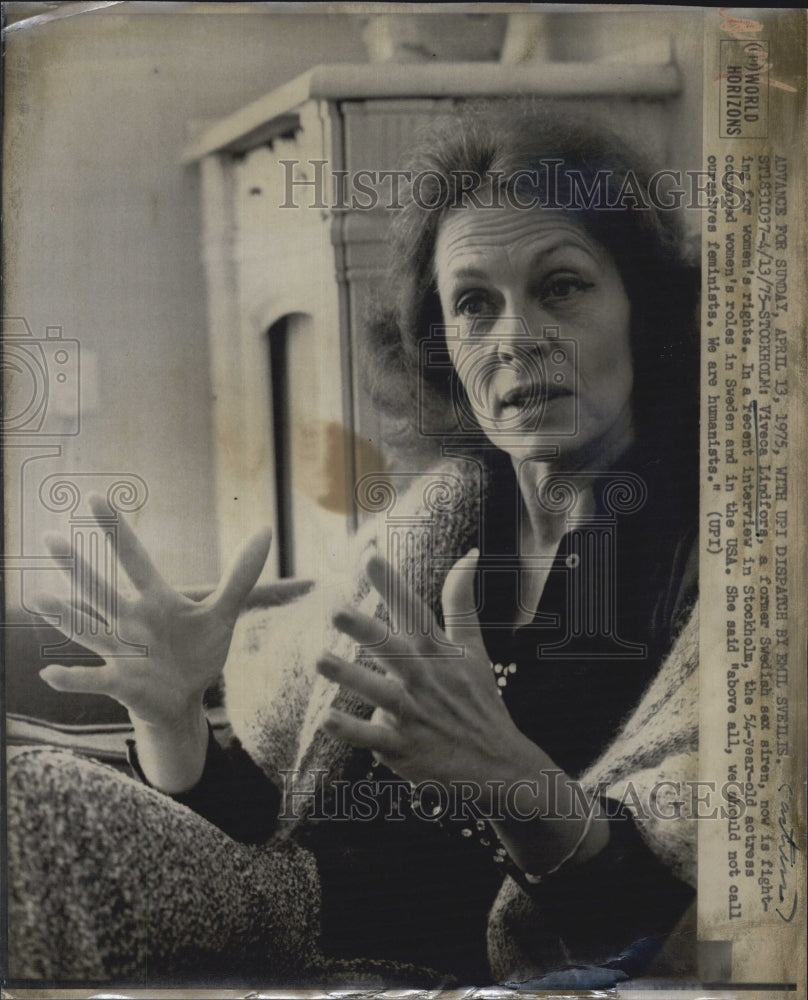 1975 Viveca Lindfors fights for women&#39;s rights - Historic Images