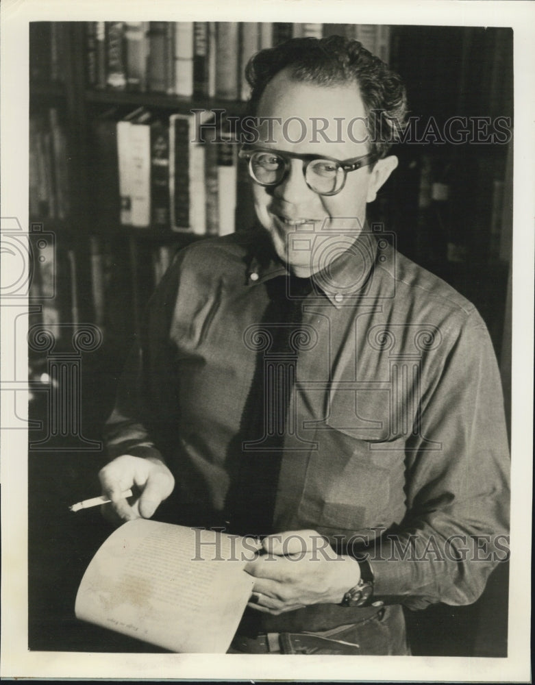 1960 Percy Knouth, Author of &quot;Wind on my Wings&quot; - Historic Images