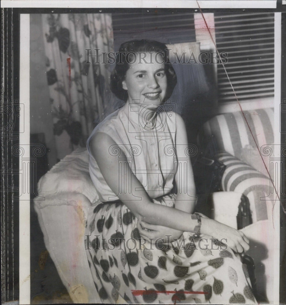 1955 Press Photo "Happy Hattie" - Historic Images