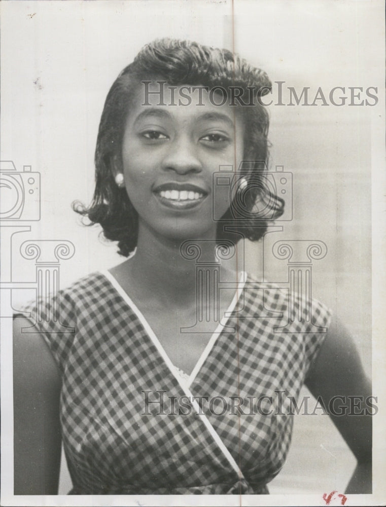 1959 Miss Yvonne Patrick Union Academy's Newest Teacher - Historic Images