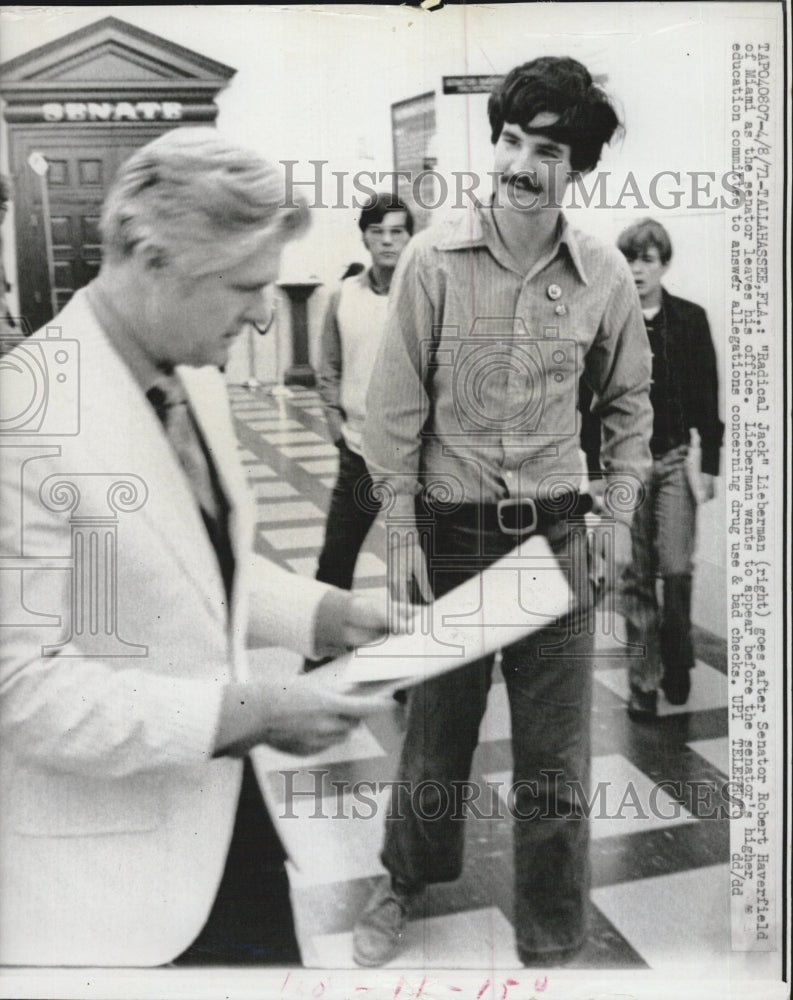 1971 Press Photo &quot;Radical Jack&quot; Lieberman goes after Robert Harverfield, senator - Historic Images