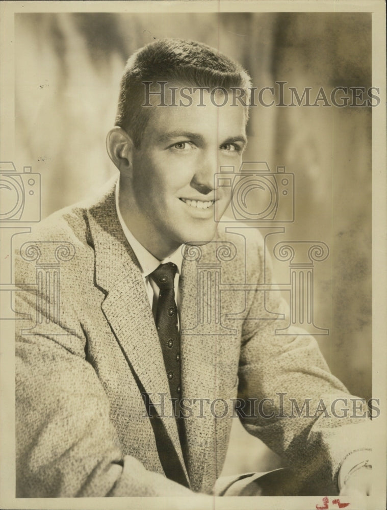 1960 Press Photo Jack Linkletter sitting in suit. - Historic Images