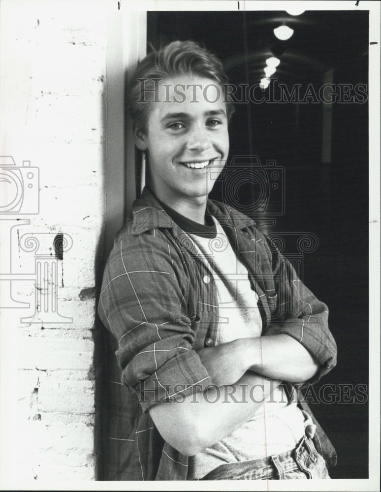 1984 Press Photo Chad Lowe stars in the tv show "Spencer" - Historic Images