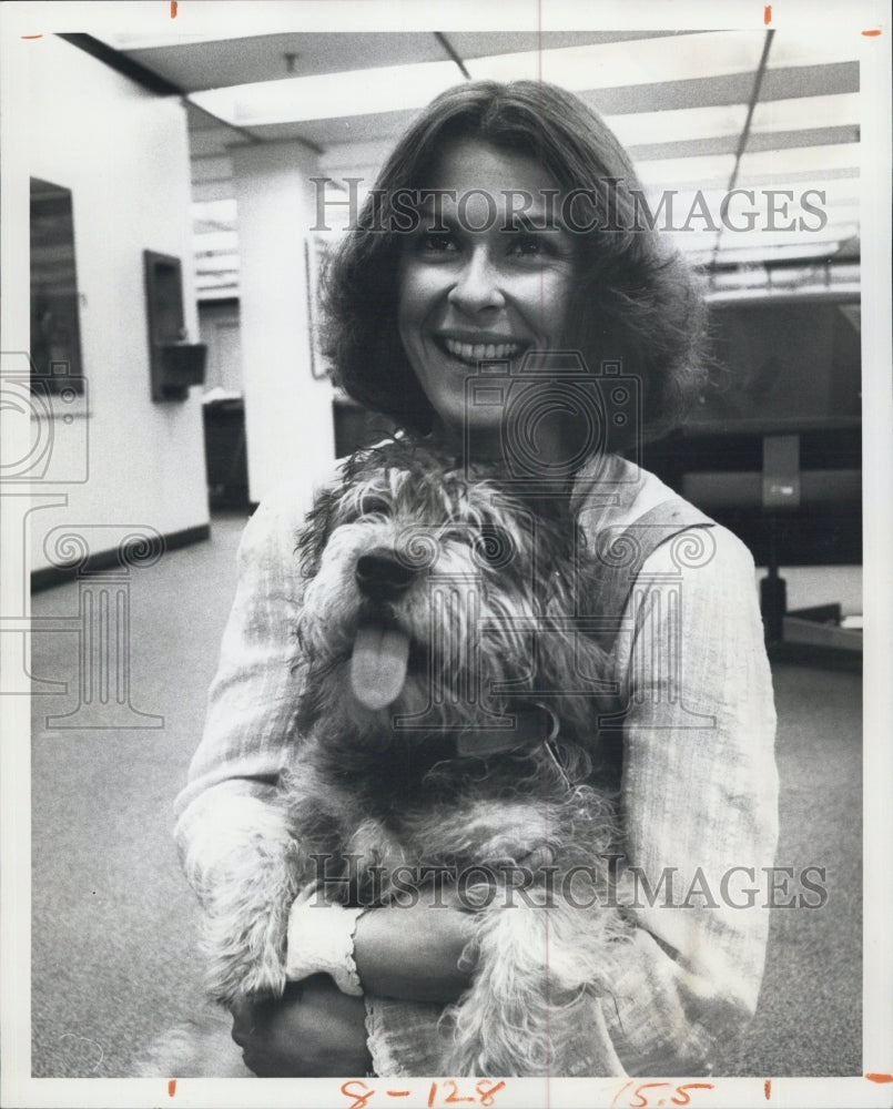 1976 Press Photo Pat Dittmann &amp; Dog, Alpo of Alpo Center for Advanced Pet Study - Historic Images