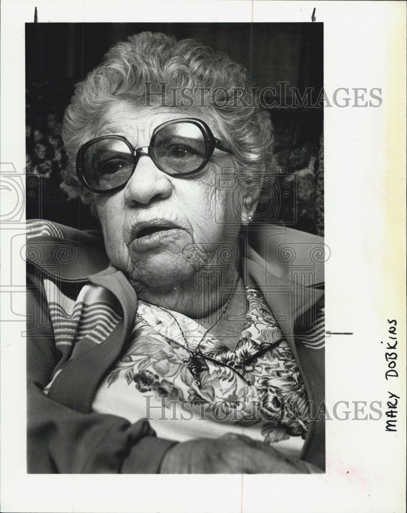 1987 Press Photo Mary Dobkins, champion of youth. - Historic Images