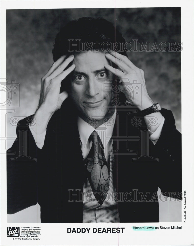 1993 Press Photo Richard Lewis in &quot;Daddy Dearest&quot; - Historic Images