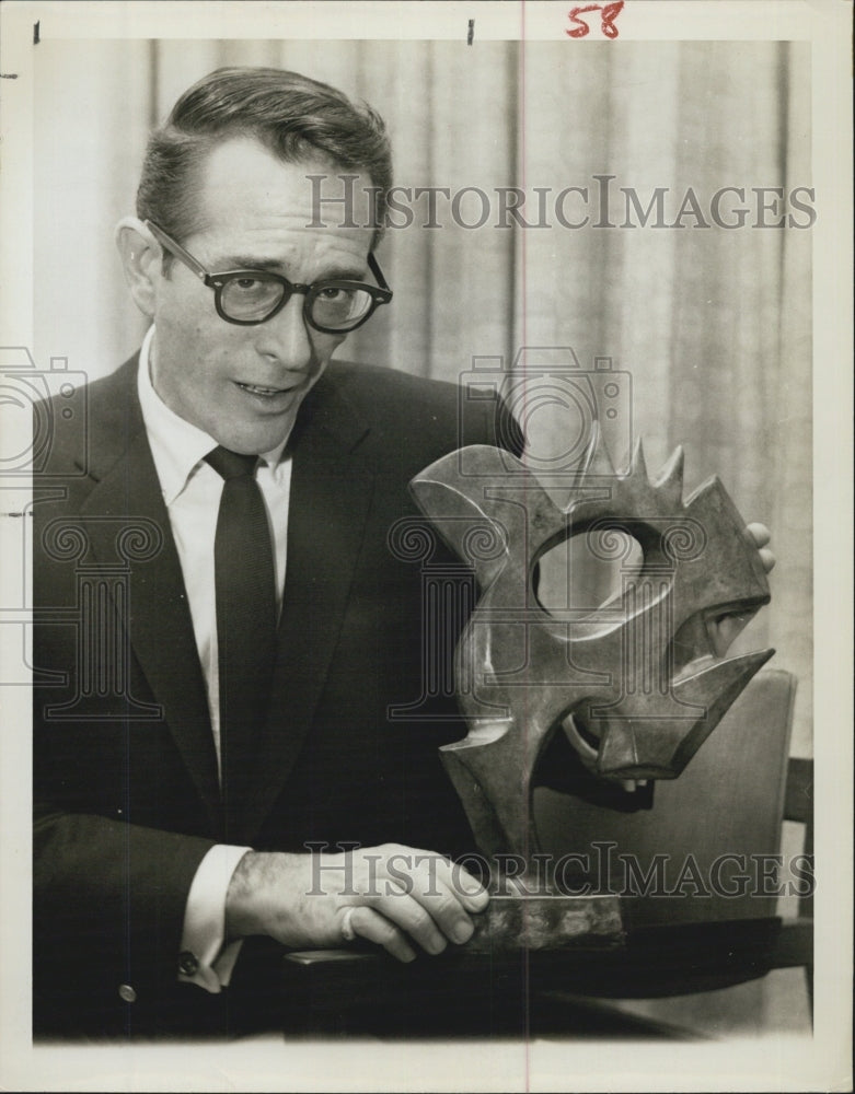Press Photo Robert Q. Lewis Actor Radio Host Personality 1950's MGM Records - Historic Images