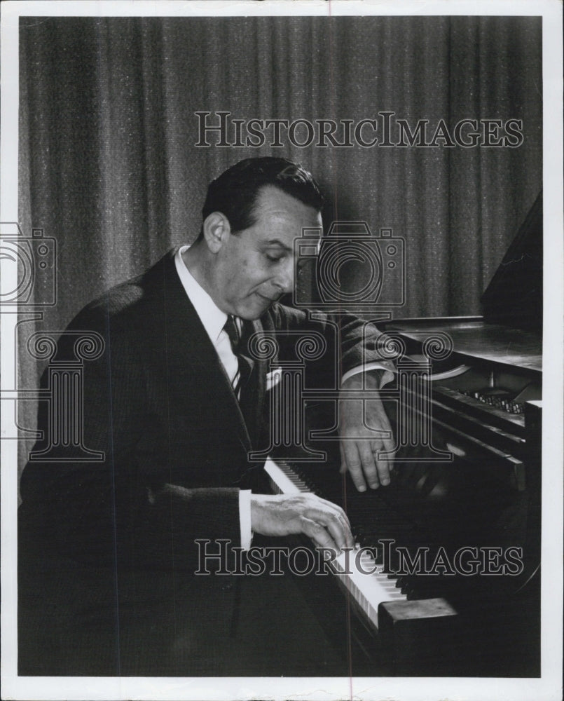 1973 Salvador Pianist Composer Musician Classic Black & White Shot - Historic Images