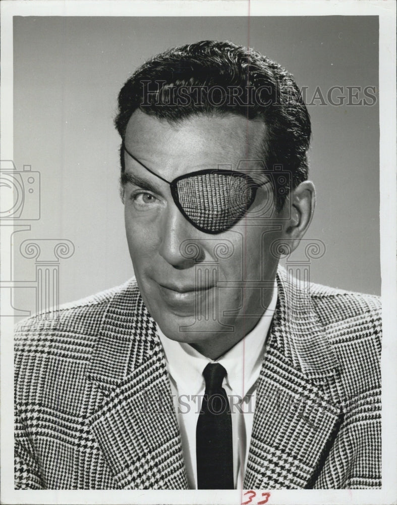 Press Photo Actor Bill Leyden Host & Star of Your First Impression - Historic Images