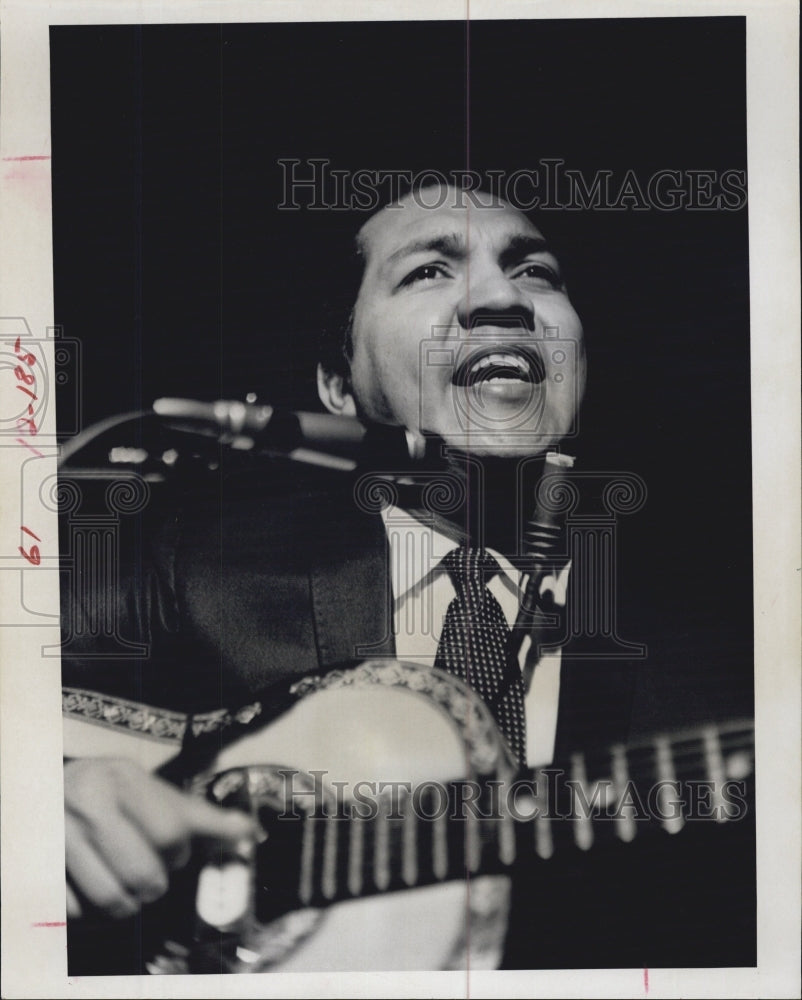 1967 Ray Tico,Cuban guitarist - Historic Images