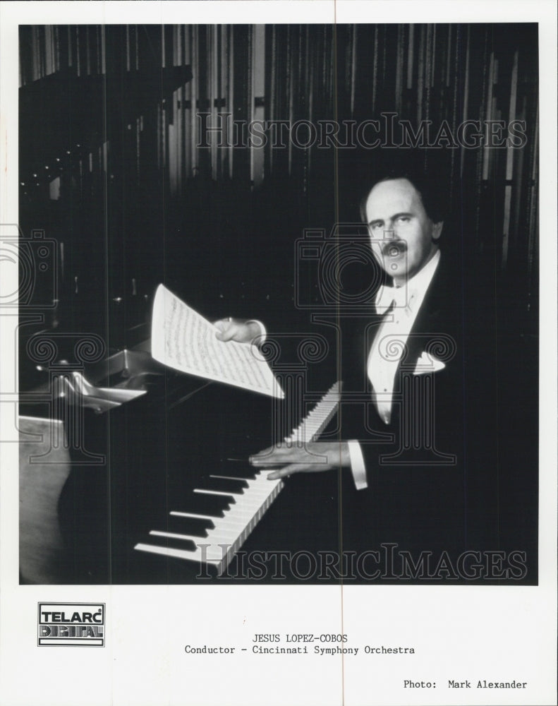 Press Photo Jesus Lopez-Cobos Conductor Cincinnati Symphony Orchestra - Historic Images