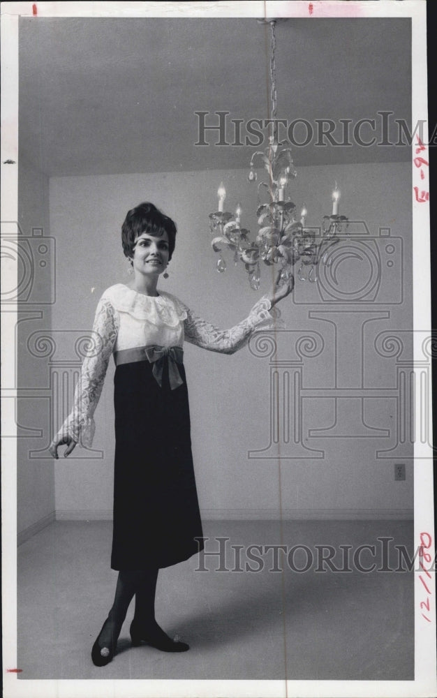 1968 Press Photo Model Sara Lonquist - RSG59909 - Historic Images