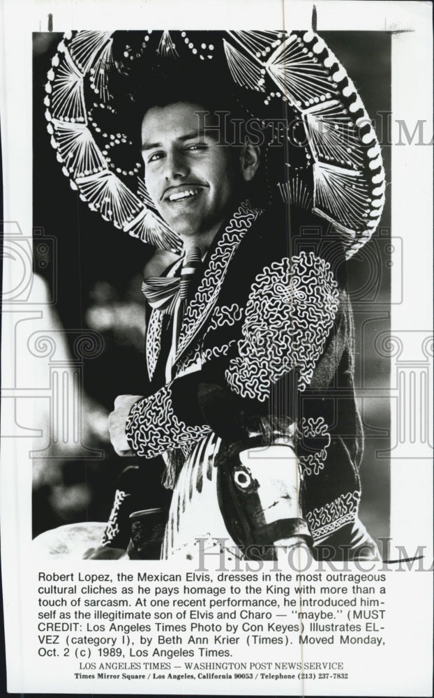 1989 Press Photo Robert Lopez as the Mexican Elvis - Historic Images