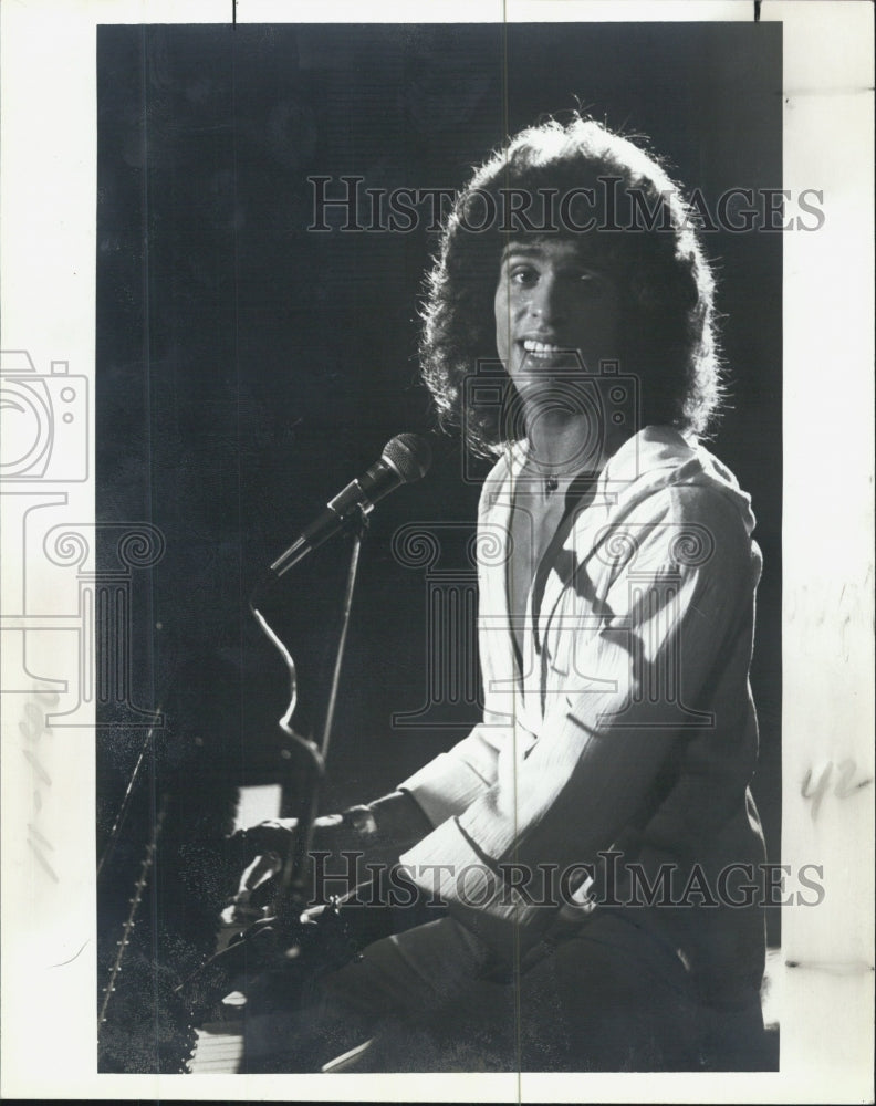 1978 Musician Johnny Porrazzo Playing Piano With Band - Historic Images