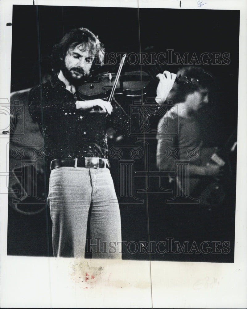 1977 Musician Jean-Luc Ponty during Disappointing Performance - Historic Images