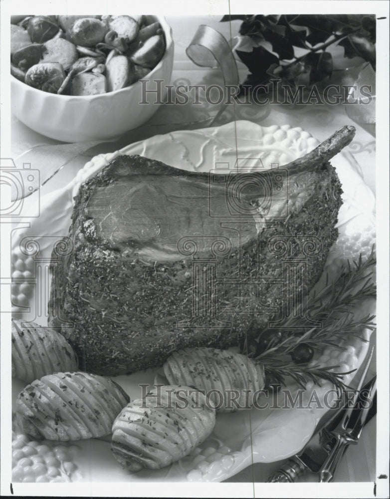 1993 Press Photo Beef Rib Roast Shallot-Wine Sauce Dish Chicago - Historic Images