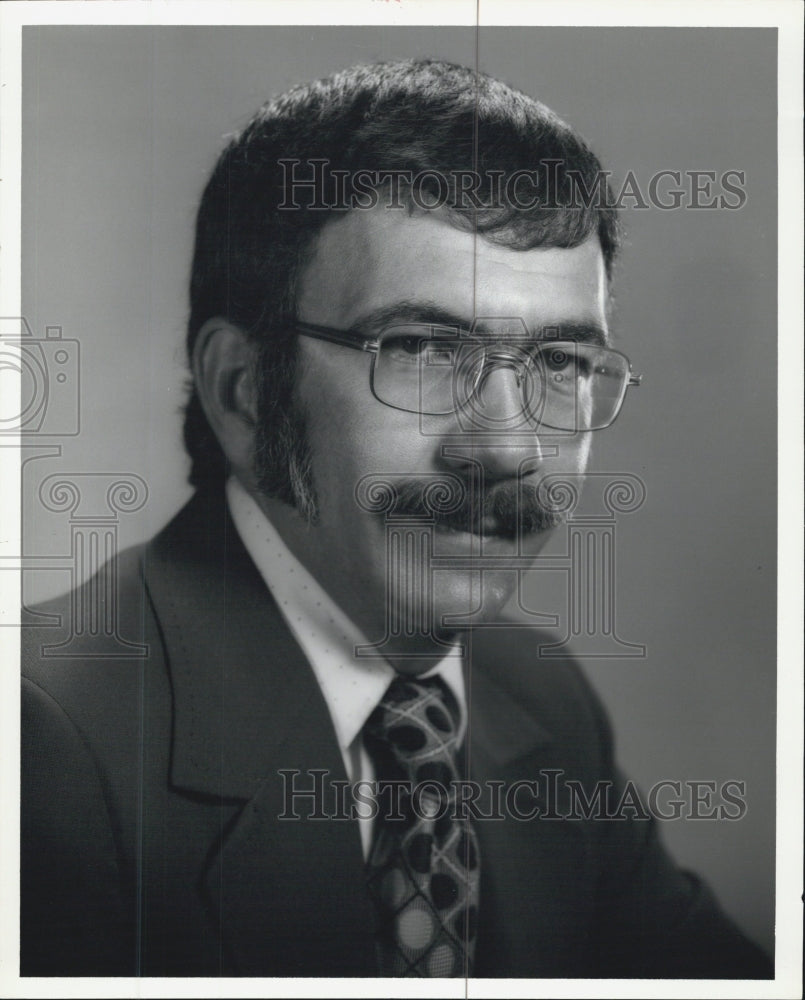 1973 Press Photo Charles Hampton Public Service Director WTVT Channel 13 Tampa - Historic Images