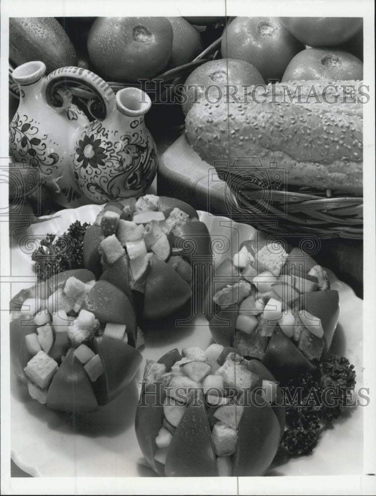 1981 Press Photo Florida Tomatoes Stuffed With Panzanella, Italian Bread Salad - Historic Images