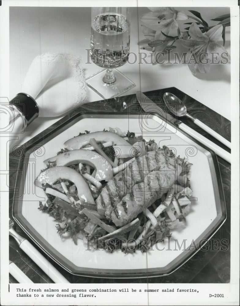 1985 Press Photo Fresh Salmon With Greens Summer Salad - Historic Images