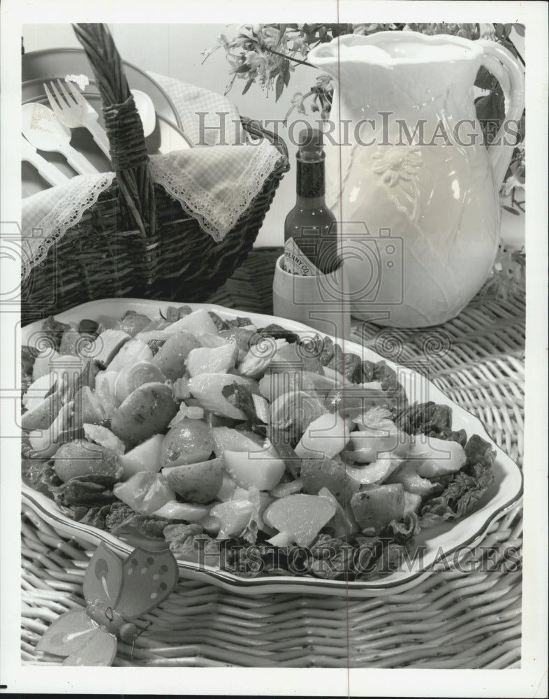 1984 Press Photo Potato Tuna Salad A Traditional Picnic Pleaser - Historic Images