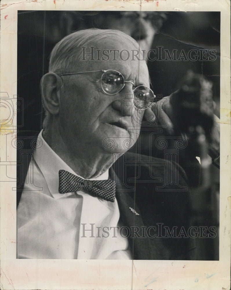 1964 Public Service Worker Jerry Carter - Historic Images