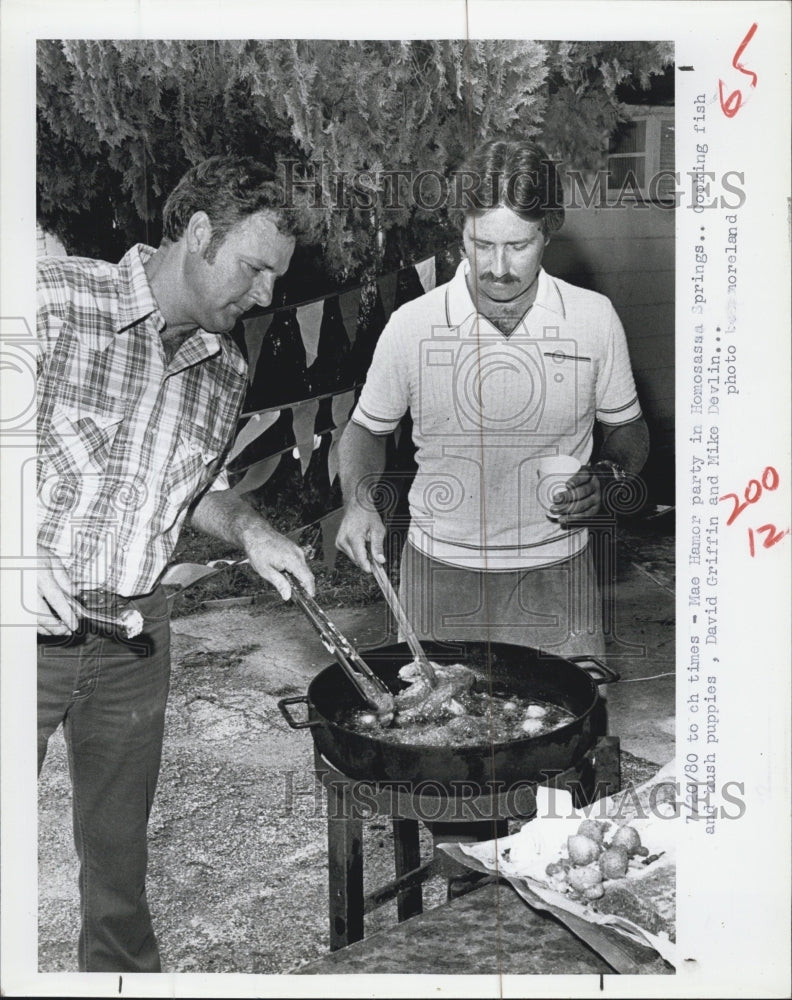 1980 Press Photo Mae Hamor Party Homosassa Springs David Griffin Cookout - Historic Images
