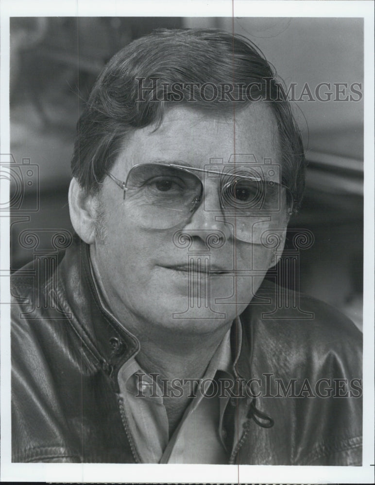 Press Photo Earl Hamner, Creator And Co-Executive Producer Of &quot;Falcon Crest&quot; - Historic Images