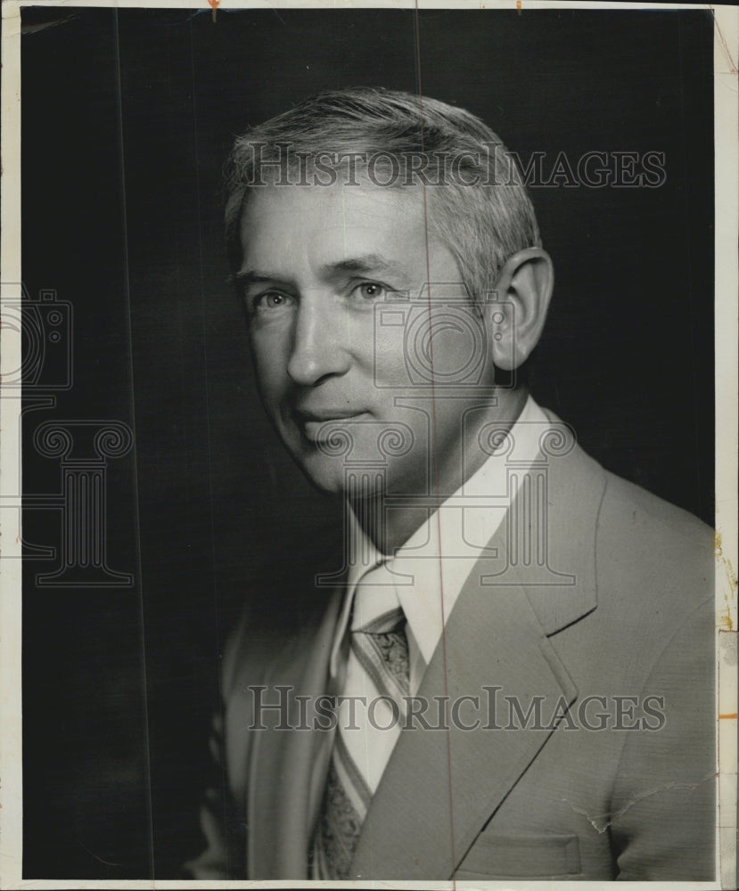 1974 Law Enforcement Agent Robert Macey - Historic Images