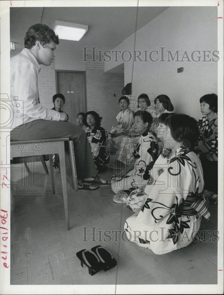 1971 Press Photo Japanese class at Florida Presbyterian College - Historic Images